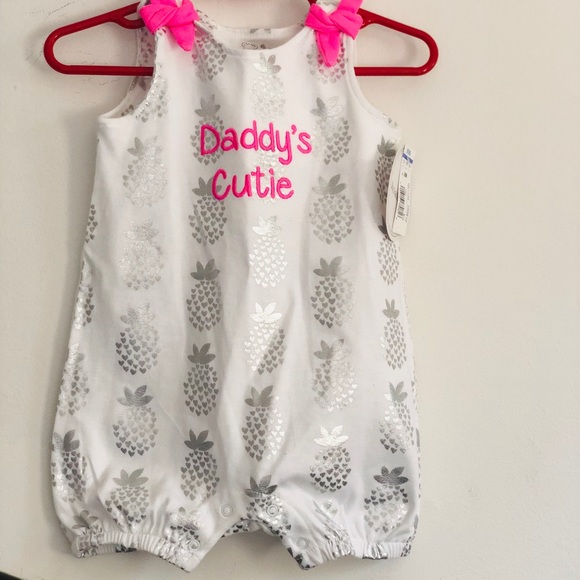 White onsie with Shimmering Pineapple 3-6 months - Picture 1 of 7